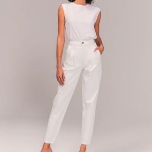 Abercrombie & Fitch Ultra High Rise 80s Mom Jeans